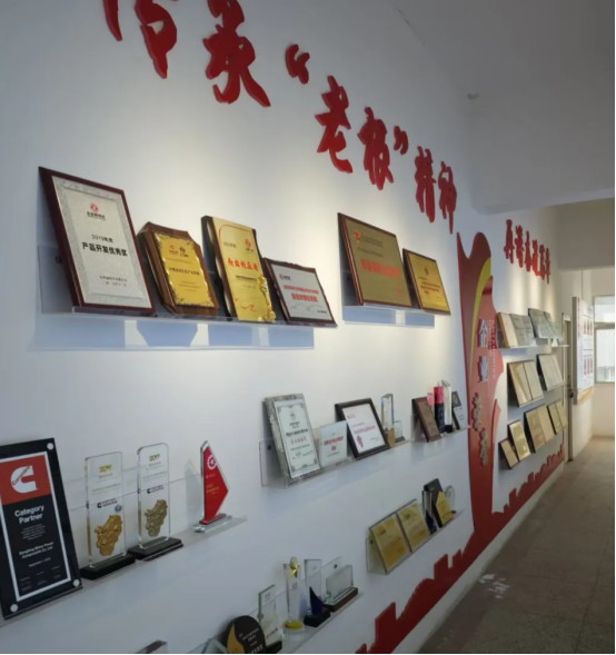 快樂(lè)奔跑再出發(fā)—精密科技股份連續(xù)第二年組織參加?xùn)|風(fēng)商用車(chē)·十堰馬拉松賽事